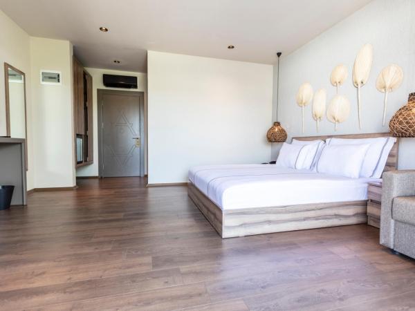 KHAI HOTEL BODRUM : photo 10 de la chambre suite - vue sur piscine 