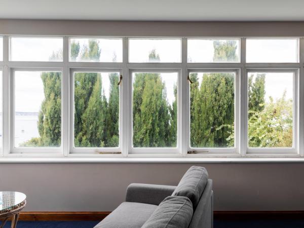 Battery Point Manor : photo 1 de la chambre chambre lit king-size - 5