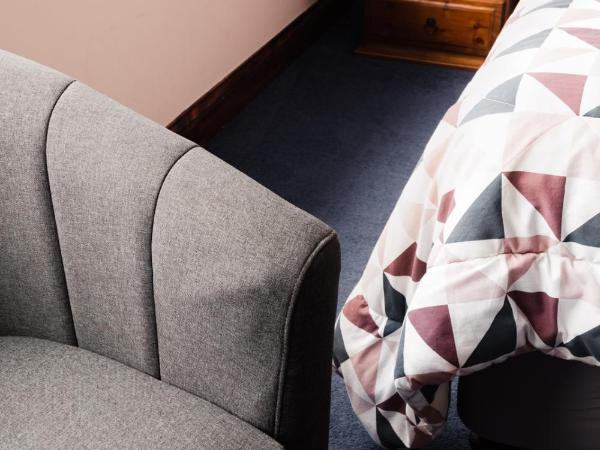 Battery Point Manor : photo 4 de la chambre chambre triple - 3