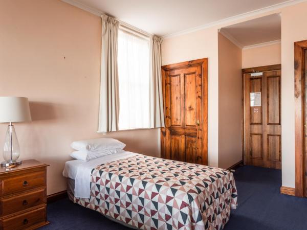 Battery Point Manor : photo 4 de la chambre chambre double - 1