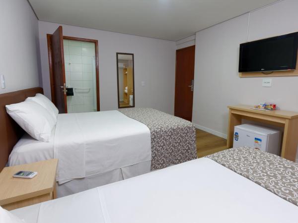 Fênix Hotel Bom Retiro : photo 3 de la chambre chambre triple - accessible aux personnes à mobilité réduite