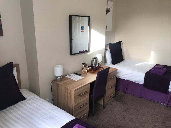 The Chocolate Box Hotel : photo 1 de la chambre chambre lits jumeaux standard avec vue sur jardin