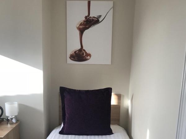 The Chocolate Box Hotel : photo 2 de la chambre chambre lits jumeaux standard avec vue sur jardin