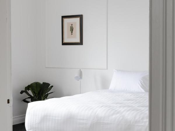 Battery Point Manor : photo 9 de la chambre appartement