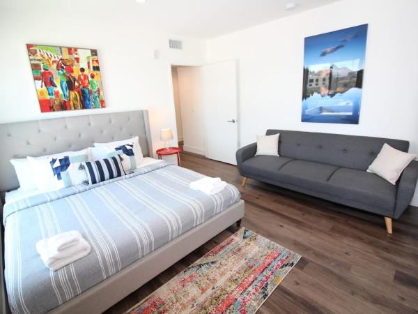 Los Angeles Premium Suites with Free Parking : photo 4 de la chambre appartement 2 chambres avec balcon