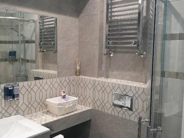Comfortable rooms in the house : photo 8 de la chambre chambre double avec salle de bains privative extérieure
