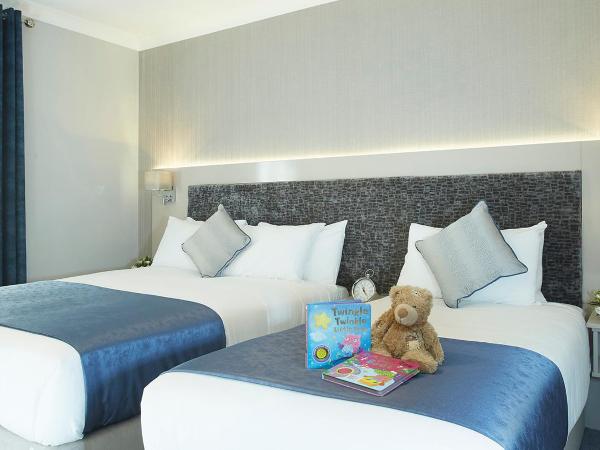 Tower Hotel & Leisure Centre : photo 4 de la chambre chambre lits jumeaux deluxe