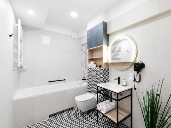 Hotel Tulip Residences Warsaw Targowa : photo 3 de la chambre suite studio - 1 lit queen-size, 1 canapé-lit