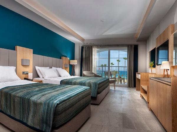 Ephesia Holiday Beach Club : photo 3 de la chambre chambre double ou lits jumeaux supérieure - vue sur mer