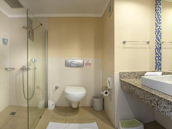 Ephesia Holiday Beach Club : photo 2 de la chambre chambre familiale (2 adultes + 2 enfants) avec vue sur la mer