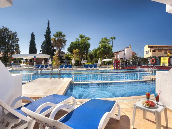 Ephesia Holiday Beach Club : photo 2 de la chambre suite familiale - piscine