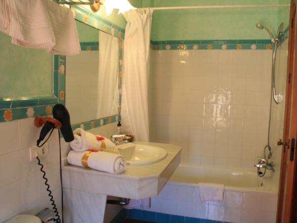 Abadía Hotel : photo 6 de la chambre chambre double ou lits jumeaux