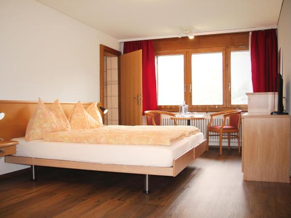 Hotel Eigerblick : photo 3 de la chambre chambre lits jumeaux supérieure avec vue sur l'eiger