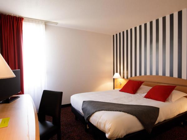 Logis L'Orée de Chartres - Barjouville : photo 1 de la chambre chambre double ou lits jumeaux supérieure