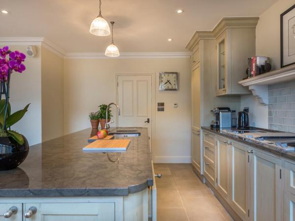 The Capital Hotel, Apartments & Townhouse : photo 4 de la chambre penthouse