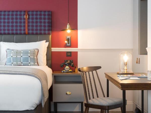 Hotel Indigo - Cardiff, an IHG Hotel : photo 1 de la chambre chambre lit queen-size standard - accessible aux personnes à mobilité réduite