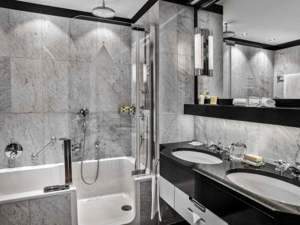 Badrutt's Palace Hotel St Moritz : photo 2 de la chambre chambre double deluxe - vue sur lac