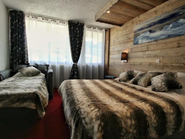 Hotel Le Pelvoux : photo 2 de la chambre chambre triple