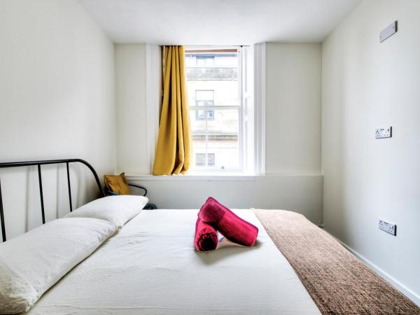 Haystack Hostel : photo 3 de la chambre chambre double avec salle de bains commune