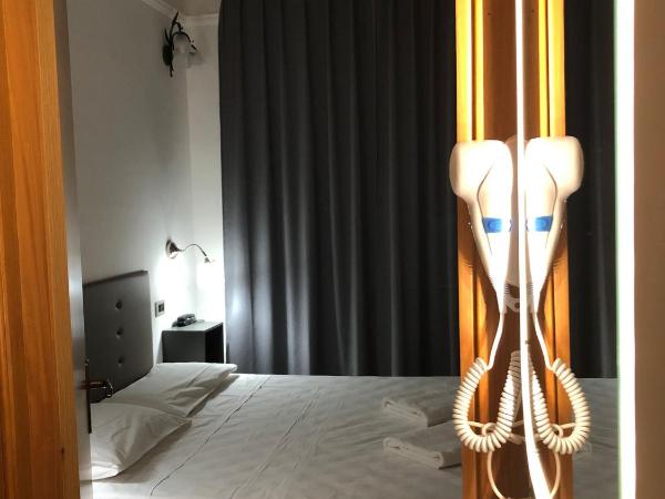 Hotel Francesco : photo 8 de la chambre chambre double ou lits jumeaux