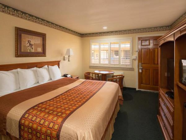 Geary Parkway Motel : photo 1 de la chambre chambre lit king-size