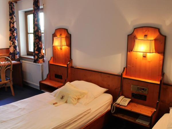 Hotel Höfler B&B : photo 2 de la chambre chambre lits jumeaux