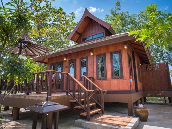 ThaiLife Wellness & Meditation Resort- SHA Plus : photo 4 de la chambre villa supérieure dusita 