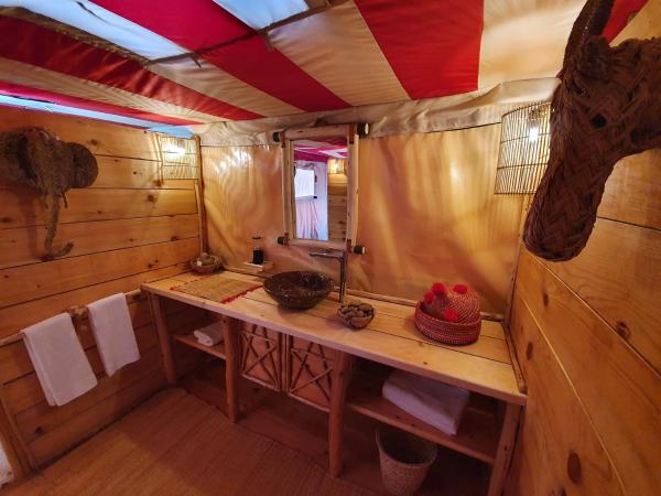 Nkhila Lodge : photo 3 de la chambre tente