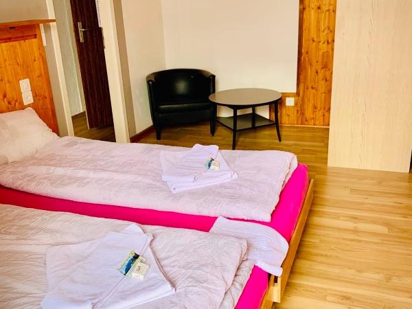 Weisses Rössli : photo 8 de la chambre suite familiale