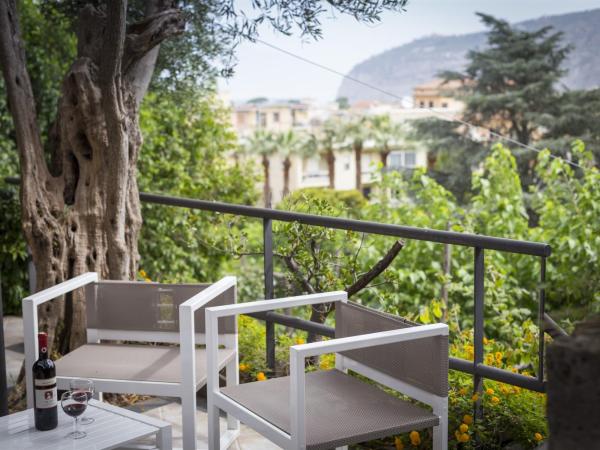 Hotel Cristina : photo 1 de la chambre appartement 2 chambres - annexe