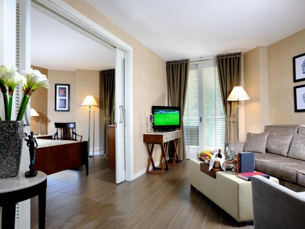 Elegance Hotels International Marmaris : photo 6 de la chambre suite lit king-size