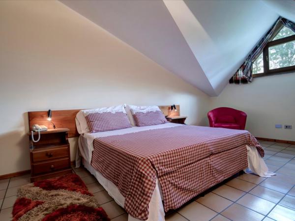 Hotel Petit Foyer : photo 2 de la chambre chambre double ou lits jumeaux avec balcon