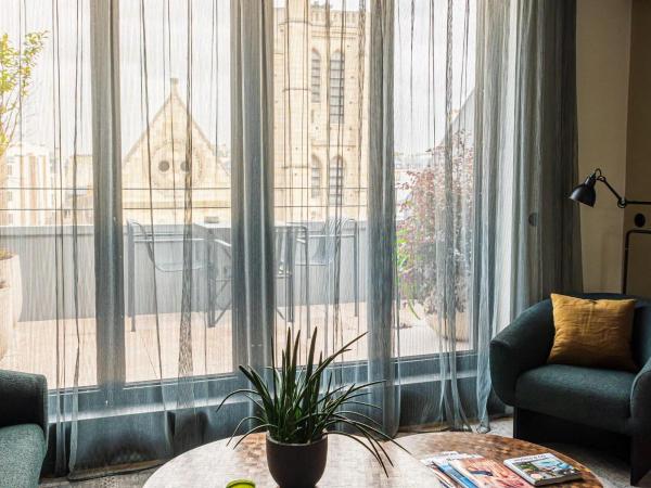 Hôtel National Des Arts et Métiers : photo 4 de la chambre suite avec terrasse 