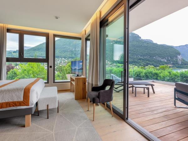 Rivage Hôtel & Spa Annecy : photo 2 de la chambre penthouse avec terrasse - vue sur lac - accès gratuit au spa