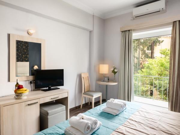 Arion Hotel : photo 3 de la chambre chambre familiale (2 adultes et 2 enfants)