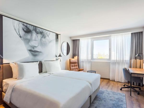 Radisson Blu Conference Hotel, Düsseldorf : photo 1 de la chambre chambre supérieure