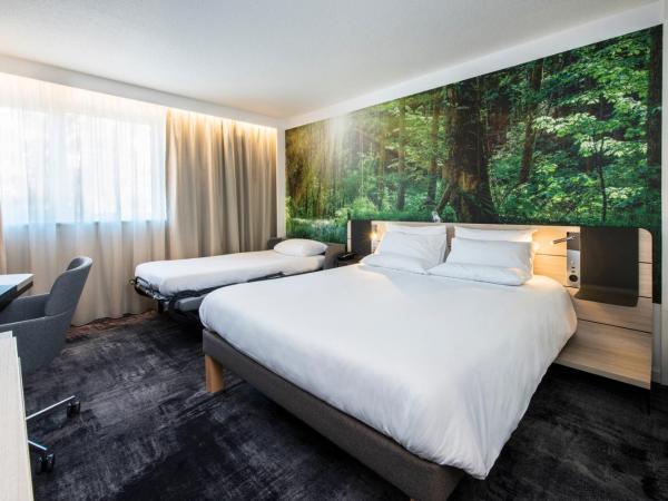 Novotel Rennes Alma : photo 7 de la chambre chambre lit queen-size supérieure avec canapé