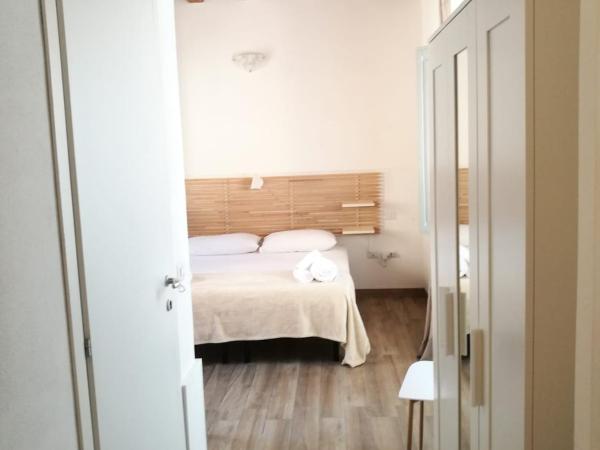 Casa dei Talenti : photo 4 de la chambre chambre double ou lits jumeaux avec salle de bains privative