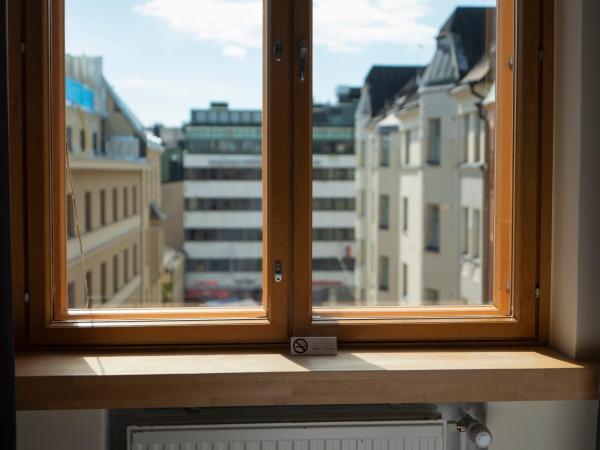 Hotel Finn : photo 2 de la chambre chambre quadruple standard