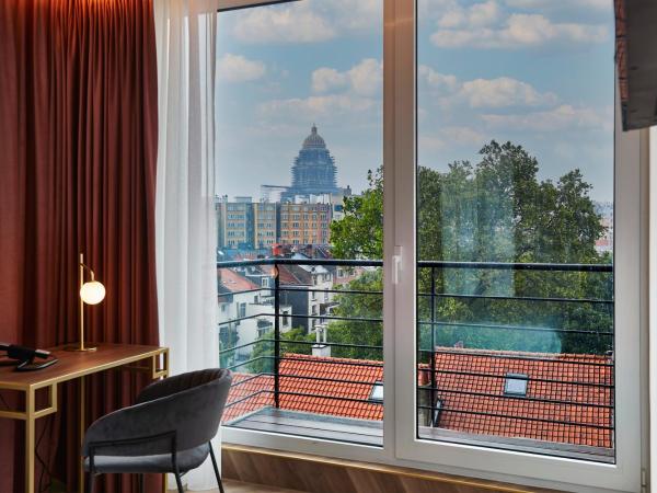 The Scott Hotel Brussels : photo 2 de la chambre chambre double deluxe avec balcon