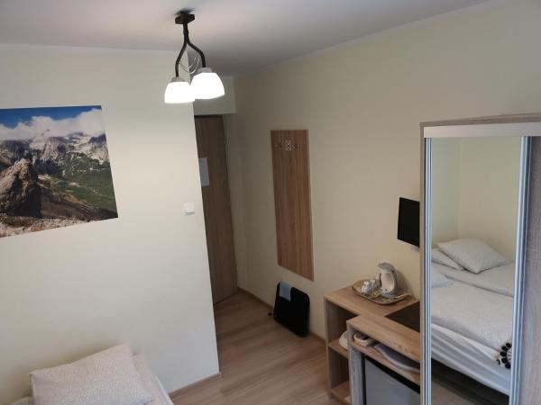 Willa pod Antałówką : photo 2 de la chambre chambre double