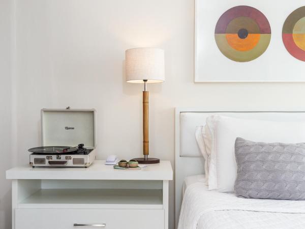 Abracadabra Pousada : photo 5 de la chambre loft suite with bathtub and sea view