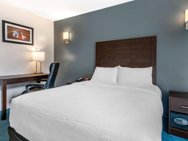 Econo Lodge : photo 5 de la chambre chambre lit queen-size standard - non-fumeurs