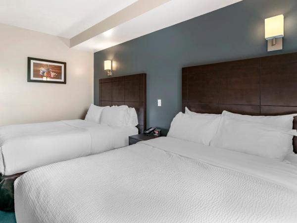 Econo Lodge : photo 6 de la chambre chambre standard avec 2 lits queen-size - non-fumeurs