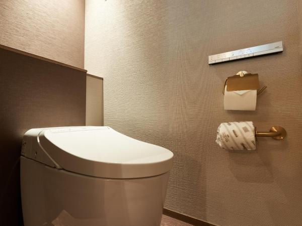 GOOD NATURE HOTEL KYOTO : photo 6 de la chambre chambre lits jumeaux avec terrasse et accès au salon - vue sur jardin