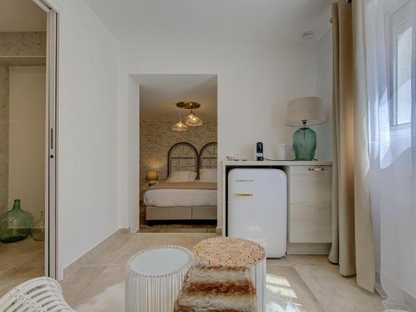Domaine Le Courti - Adult only : photo 6 de la chambre suite standard