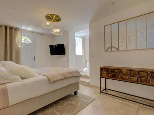 Domaine Le Courti - Adult only : photo 2 de la chambre suite standard