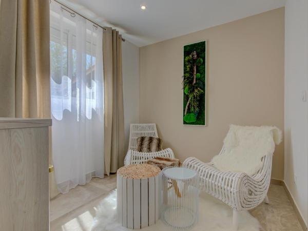 Domaine Le Courti - Adult only : photo 7 de la chambre suite standard