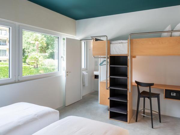 Riva Rooms & Studios - Check-In 24hr : photo 2 de la chambre chambre triple – vue sur montagne