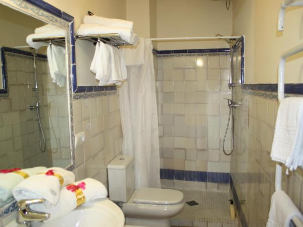 Abadía Hotel : photo 2 de la chambre chambre triple